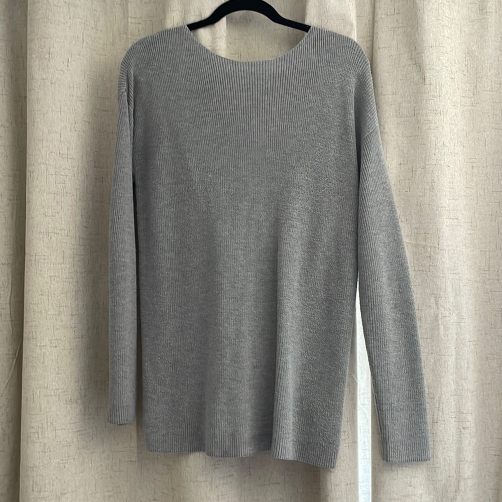 halogen | twist back sweater